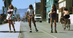 Amazing Photos That Capture Rollerskates at Venice Beach, Los Angeles in 1979.jpg